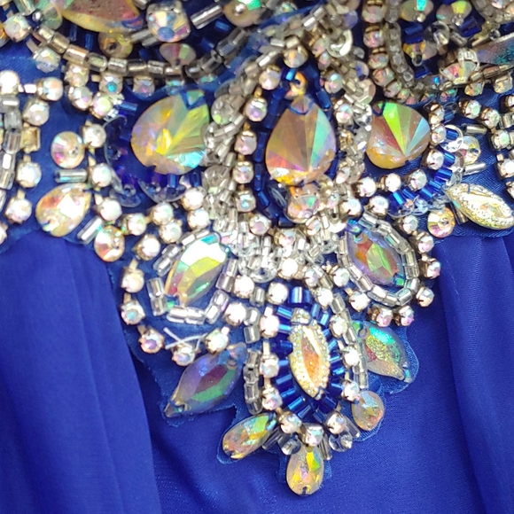 Alyce Paris 6682 Sparkle Formal Princess Dress - Picture 3 of 15